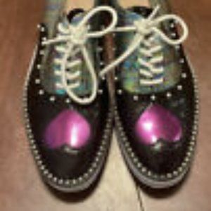 Pre-owned Betsey Johnson Marti Heart Iridescent Lace Up Studs Platform Sneakers